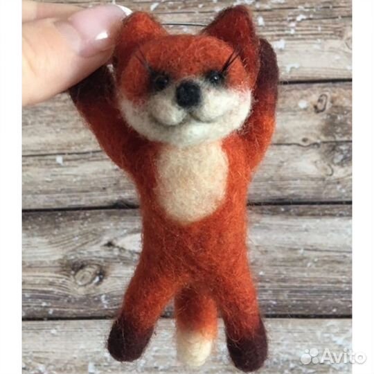 Брошь лиса валяная