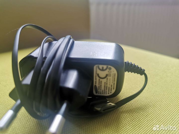 Адаптер питания, зарядное устройство