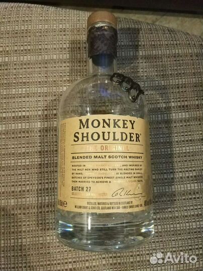 Бутылка из под Монки