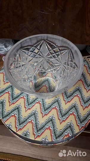 Хрустальная ваза