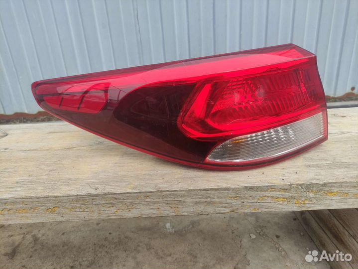 Комплект Задних фонарей kia rio 4