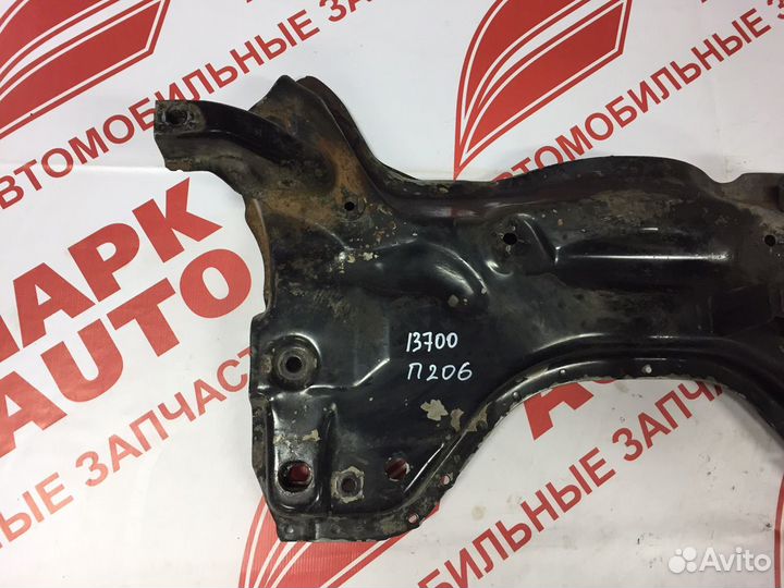 Подрамник передний Peugeot 206