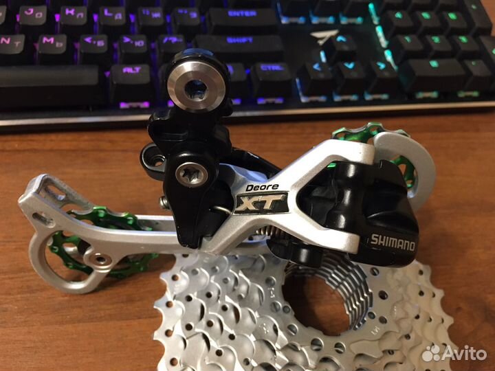 Задний переключатель Shimano XT RD M772