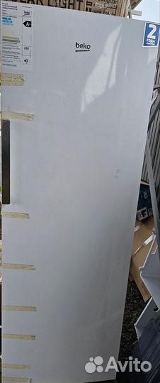 Морозильный шкаф Beko fskdn6266T21W 266л