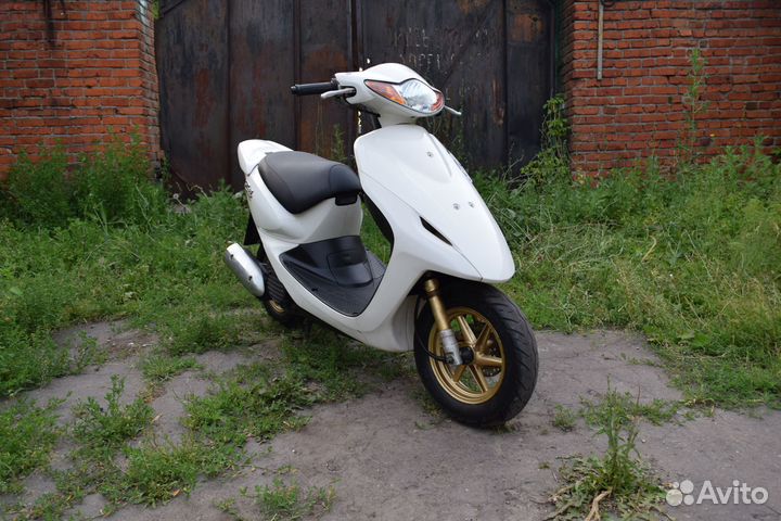 Спортивный скутер Honda Dio Z4 инжектор 4Т без РФ