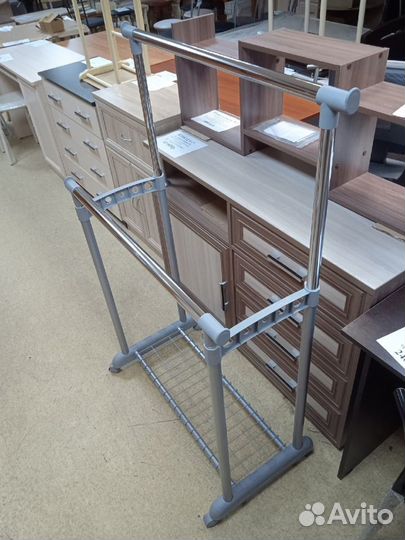 Вешалка напольная на колесах 2 штанги регулируемые