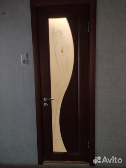 Межкомнатные двери бу 60 см с коробкой