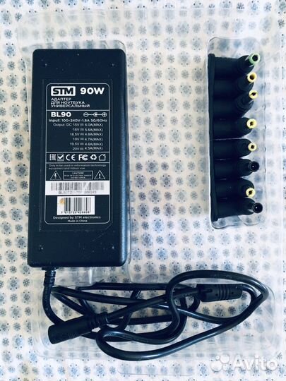 Универсальная зарядка для ноутбука