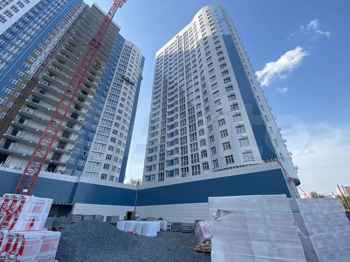 3-к. квартира, 80 м², 8/26 эт.