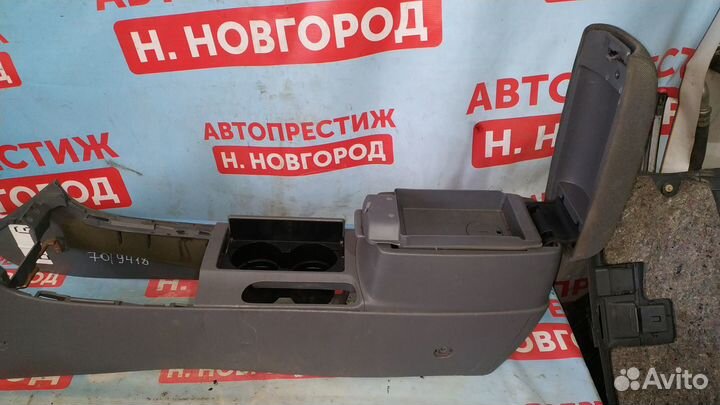 Подлокотник Мазда 6 GG