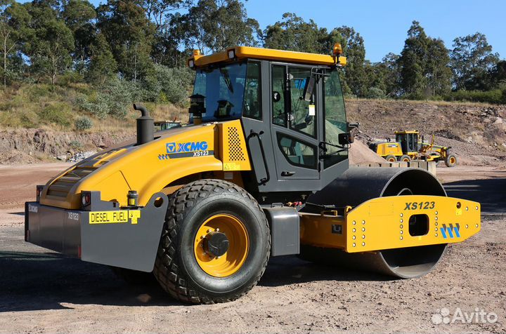 Дорожный каток XCMG XS123, 2023