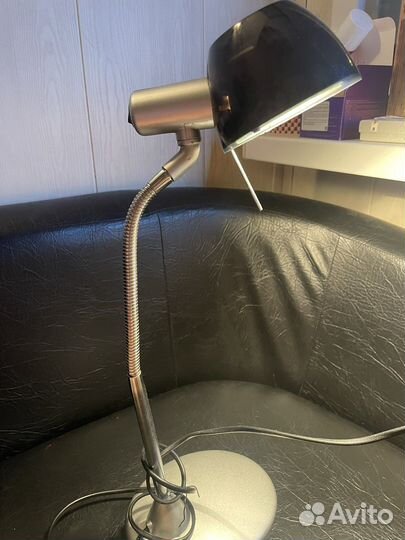 Лампа настольная