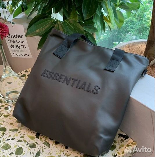 Сумка Essentials Lifestyle