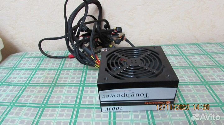 Блок питания Thermaltake 850-1000W