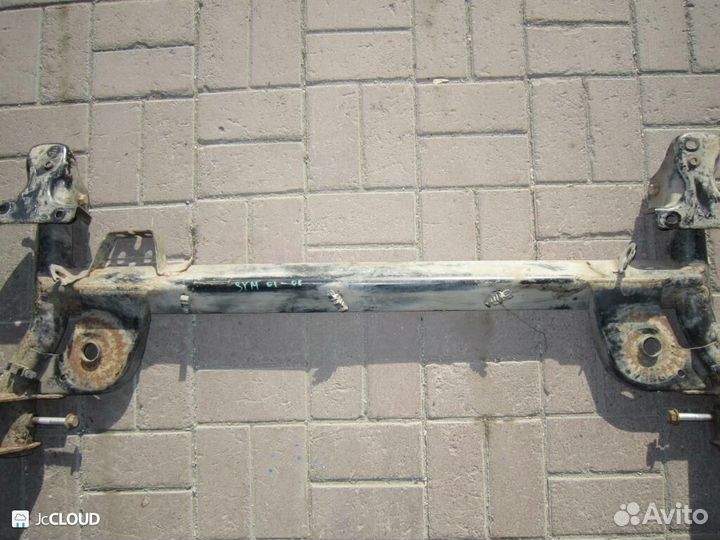 Балка подвески на renault symbol LB0C, LB0P, LB