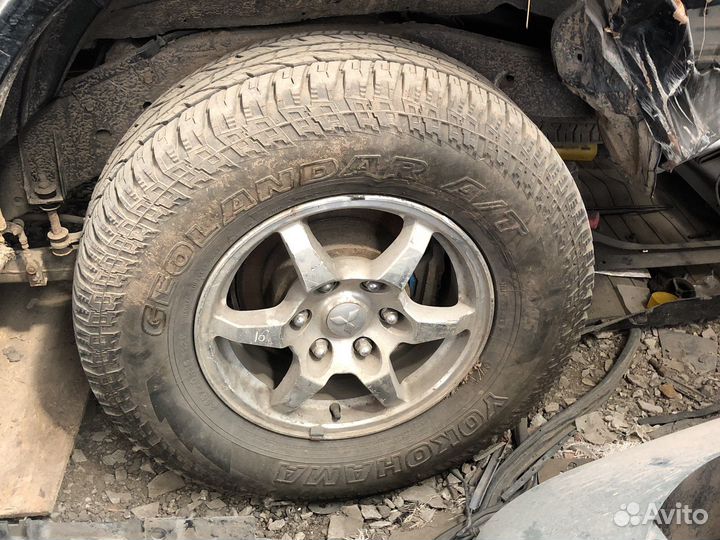 Комплект колес r16 Mitsubishi Pajero sport