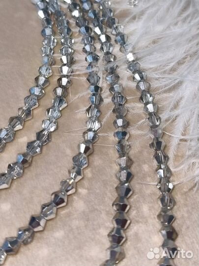 Чокер и сережки с хрустальными бусинами