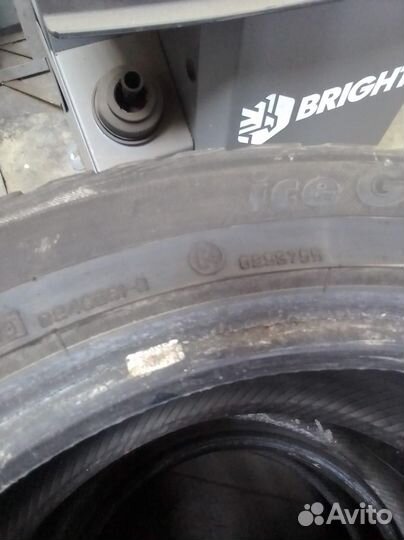 Yokohama Ice Guard IG50 2.25 R17