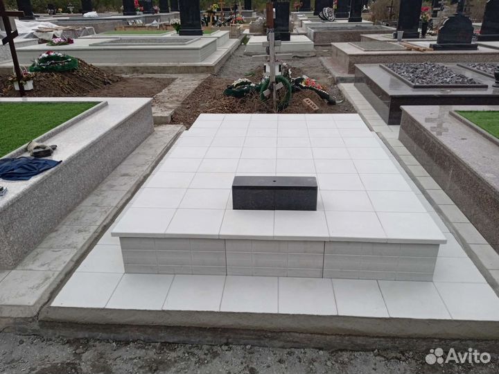 Работы на кладбище