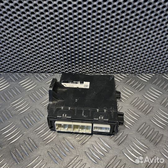 Блок управления кондиционером Toyota LC200