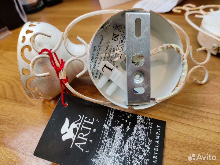 Бра пр-во Италия Arte Lamp A5219AP-1WG