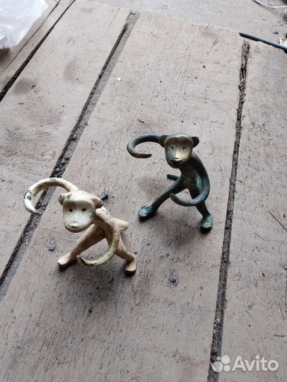 Солонка обезьянка