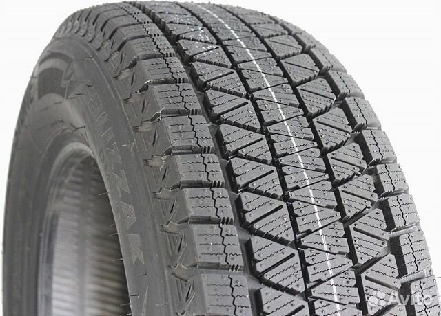 Bridgestone Blizzak DM-V3 215/70 R16 100S