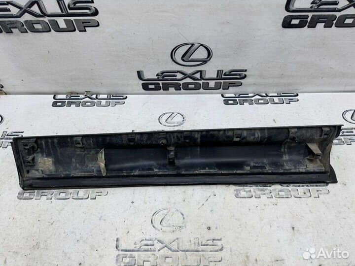 Молдинг на дверь передний правый Land Rover Range