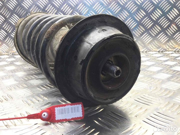 Стойка передняя правая Volkswagen Golf ABD