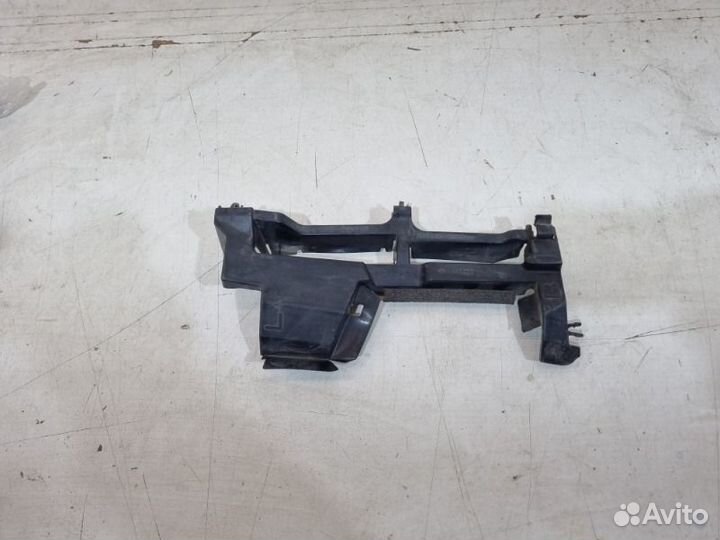 Дефлектор радиатора левый Toyota Rav4 40 2013-2019