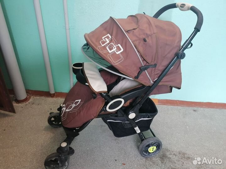 Прогулочная коляска