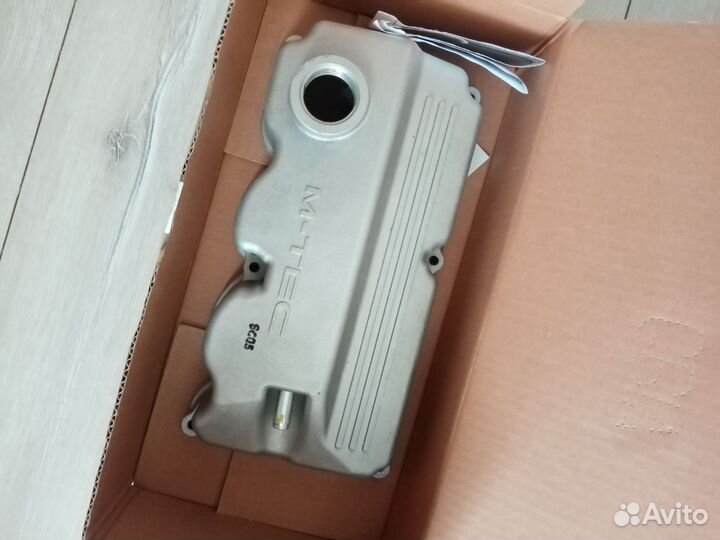 Крышка клапанная двигателя