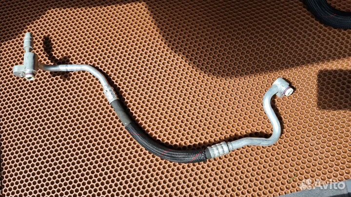 Трубка кондиционера BMW