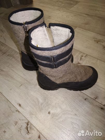 Продам детские валенки