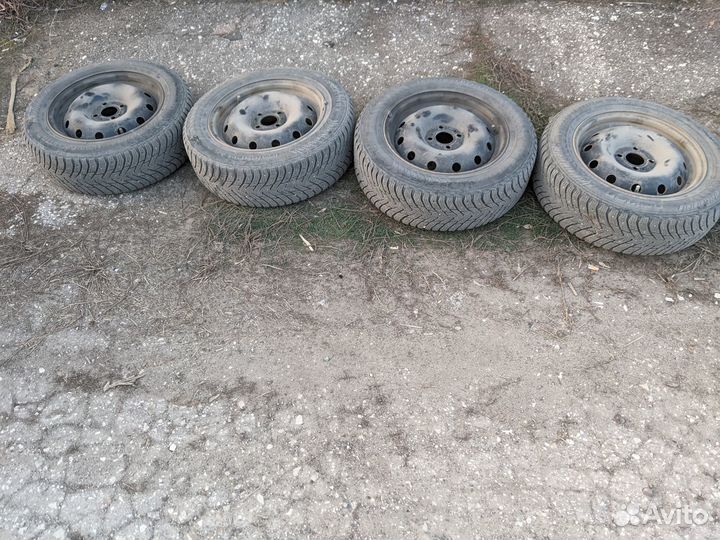 Nokian hakkapeliitta 8 185 65 r15