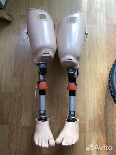 Протез бедра модульный правый