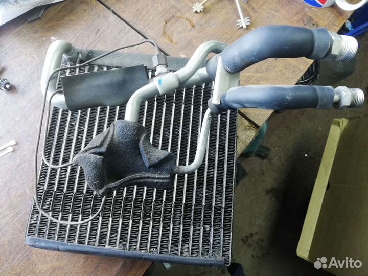 Радиатор кондиционера мазда Демио 1