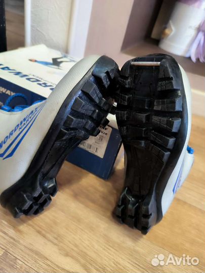 Лыжные ботинки детские