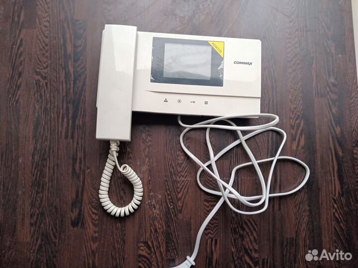 Видеодомофон commax