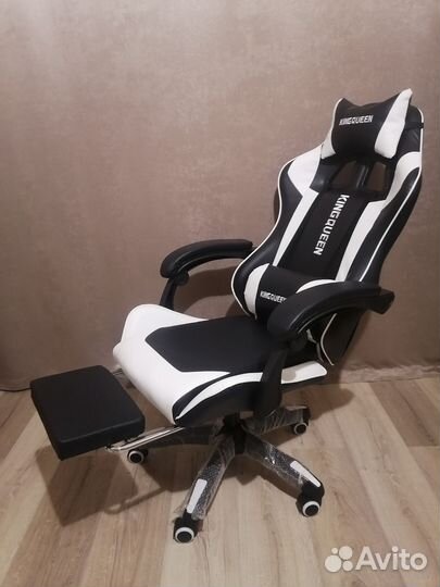 Кресло компьютерное новое с массажем и аттоманкой