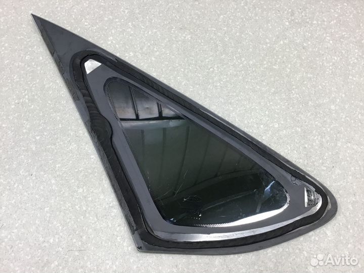 Стекло кузовное глухое правое Ford Focus II 2005-2