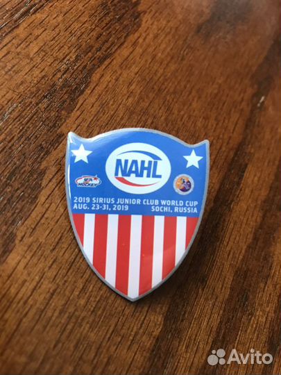 Значки хоккейные