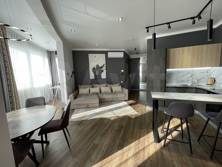 2-к. квартира, 60 м², 7/17 эт.