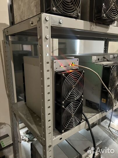 Asic майнер Bitmain Antminer S21 188 TH/s