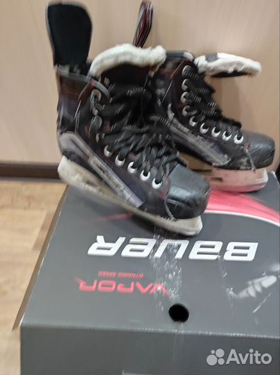 Хоккейные коньки Bauer