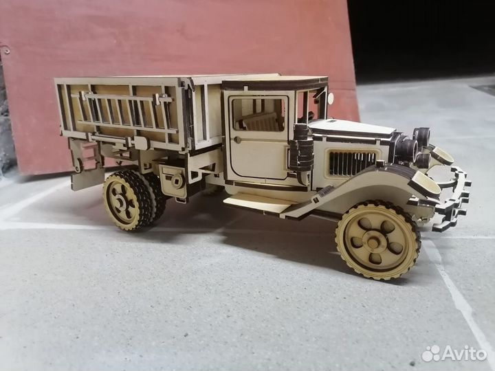 Сборная модель автомобиля