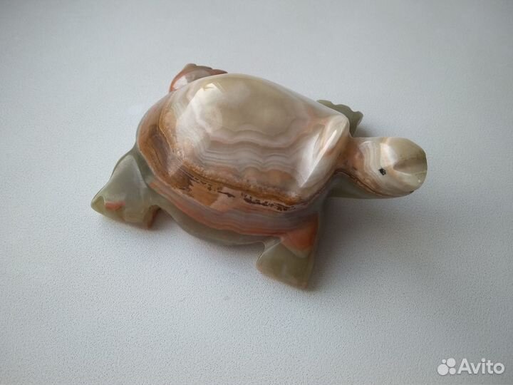 Сувенир черепаха из натурального камня оникса