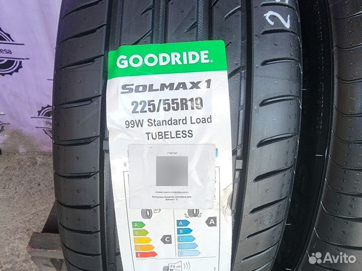 Goodride Solmax 1 225/55 R19 W