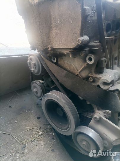 Двигатель Nissan march