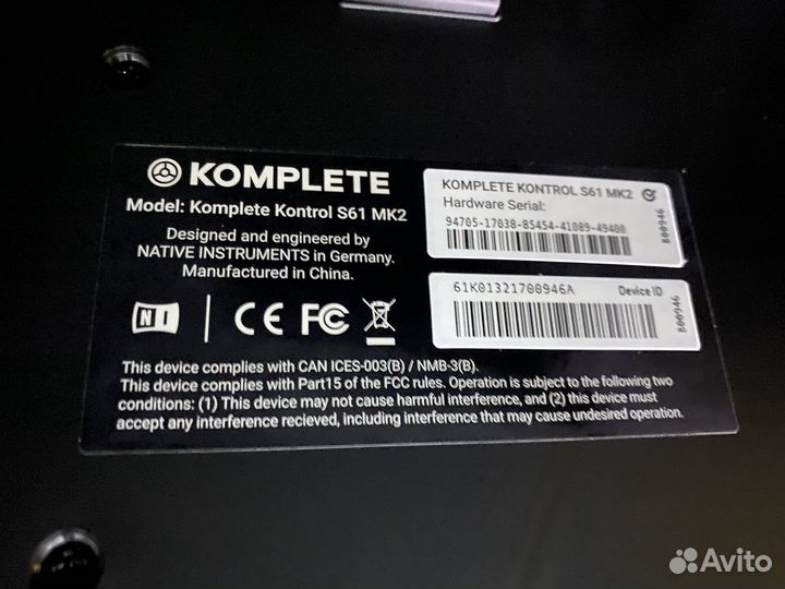 Midi-клавиатура Native Instruments S61 MK2 + чехол